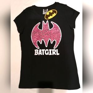 Batgirl Pink Leopard Print Short Sleeved Girls Tee T-shirt NWT Size Large (14)